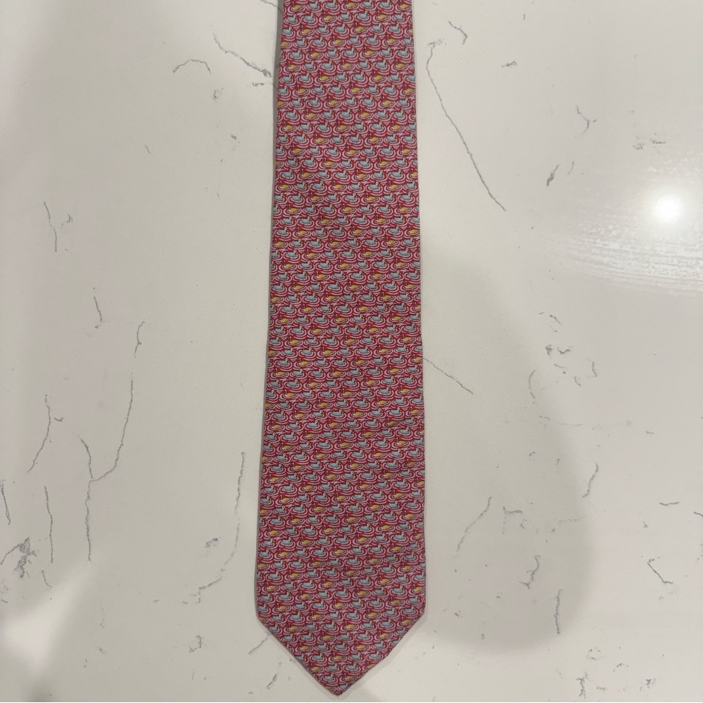 MARTHA'S VINEYARD VINES SHEP & IAN DUCKS 100% SILK RED NECK TIE EUC